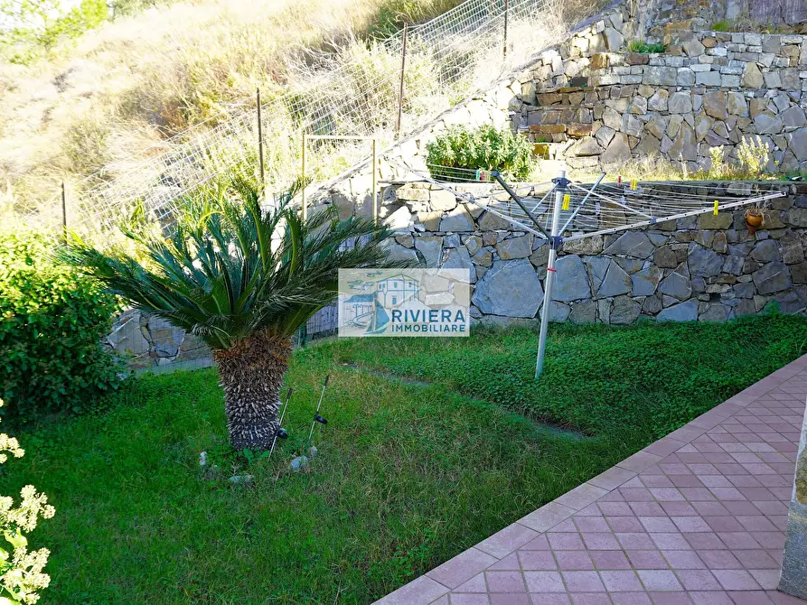 Immagine 10 di Villa in vendita  in Via Giulio Cesare 2 a Santo Stefano Al Mare