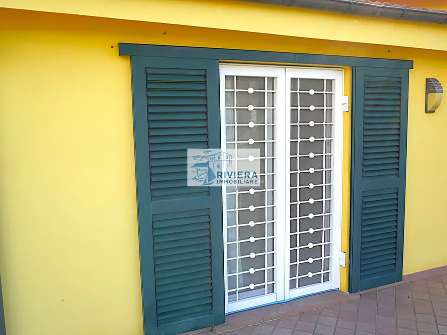 Immagine 9 di Villa in vendita  in Via Giulio Cesare 2 a Santo Stefano Al Mare