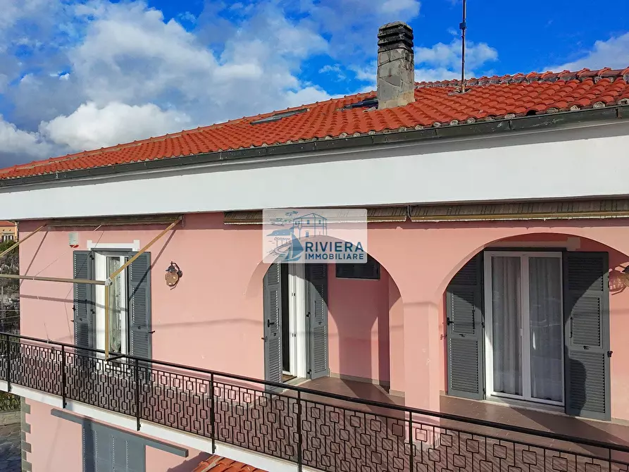 Immagine 9 di Porzione di casa in vendita  a San Remo