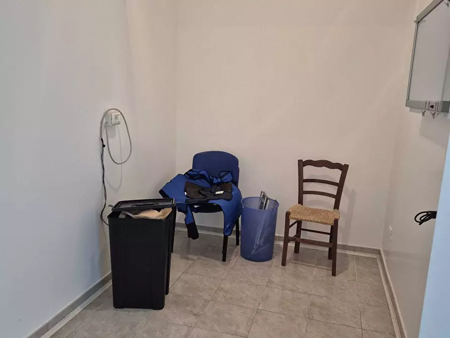 Immagine 26 di Locale commerciale in vendita  in Via Ferdinando Galliani 41B a Altino