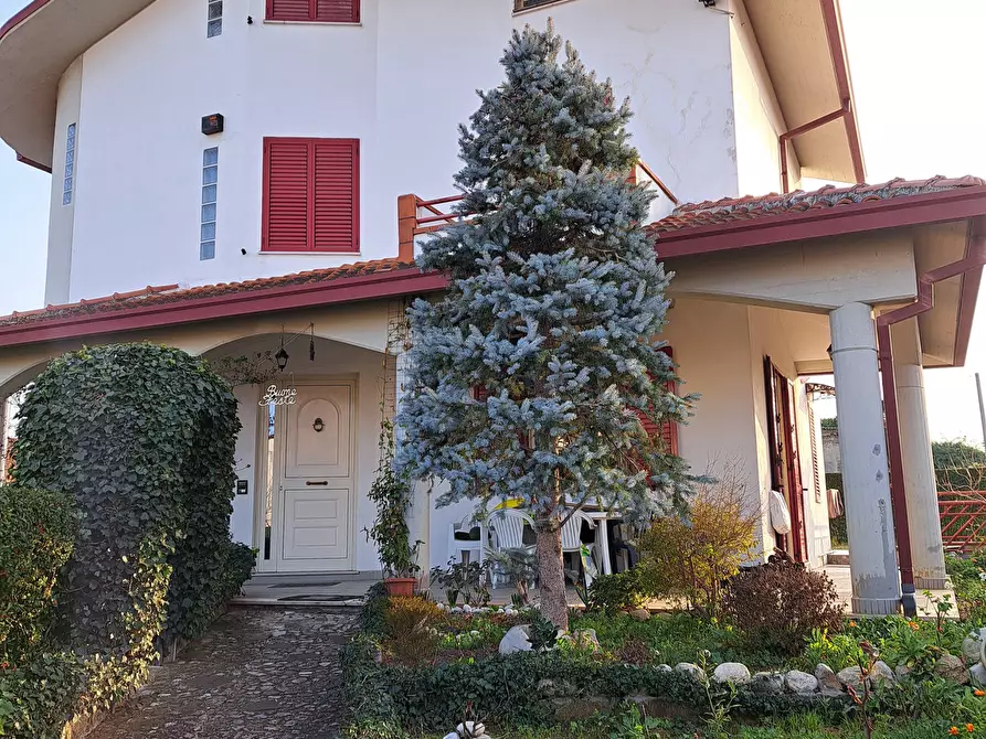 Immagine 46 di Villa in vendita  in VILLA ANDREOLI a Lanciano