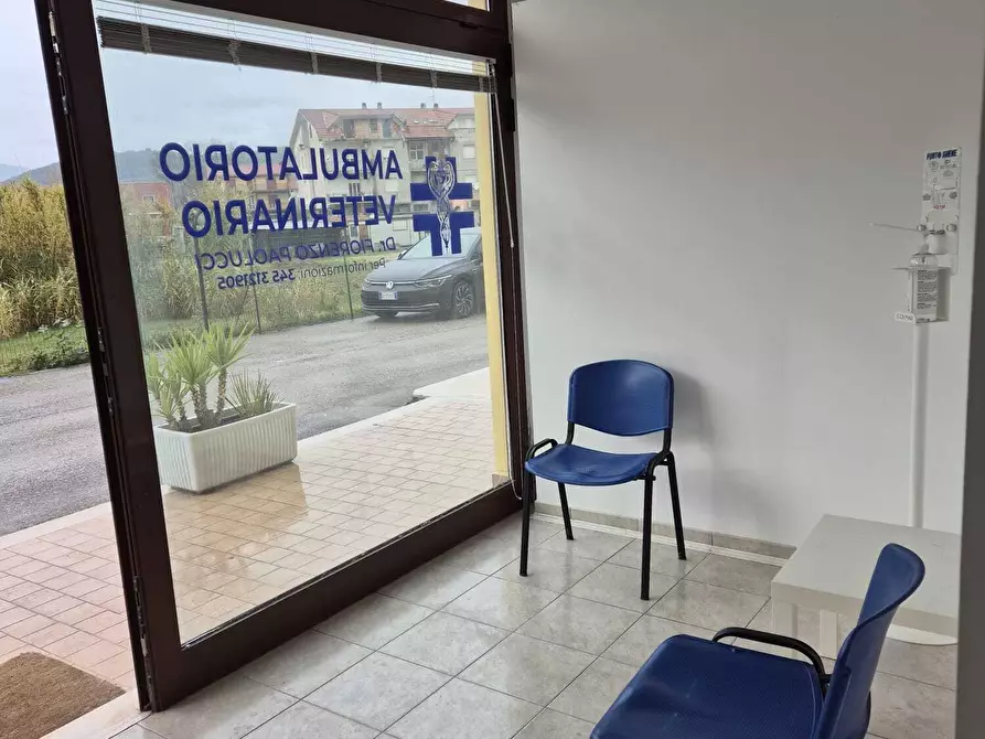 Immagine 4 di Locale commerciale in vendita  in Via Ferdinando Galliani 41B a Altino