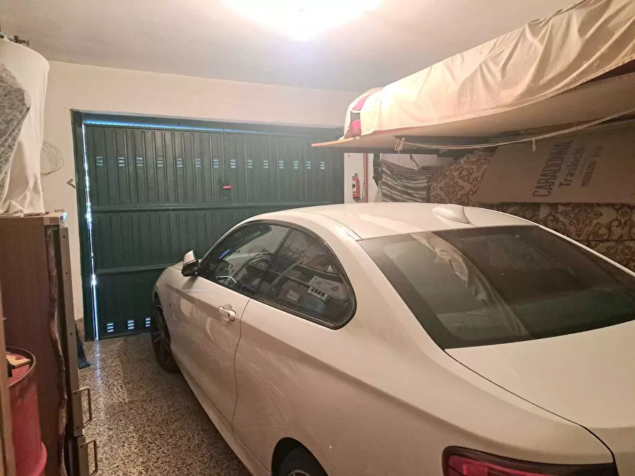 Immagine 36 di Pentalocale in vendita  in Via Martiri VI Ott. 73A a Lanciano