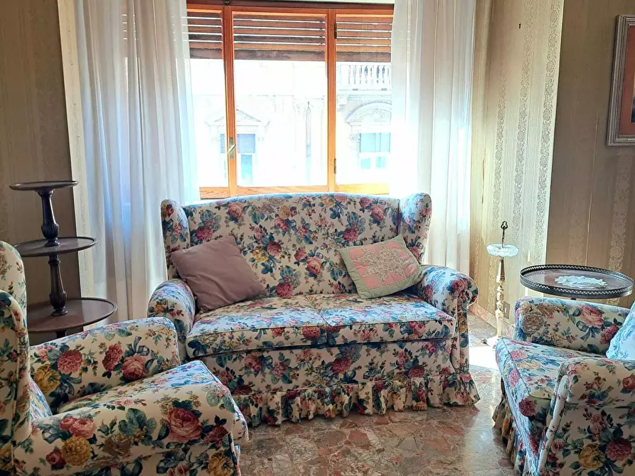 Immagine 12 di Pentalocale in vendita  in Corso Trento e Trieste 43 a Lanciano