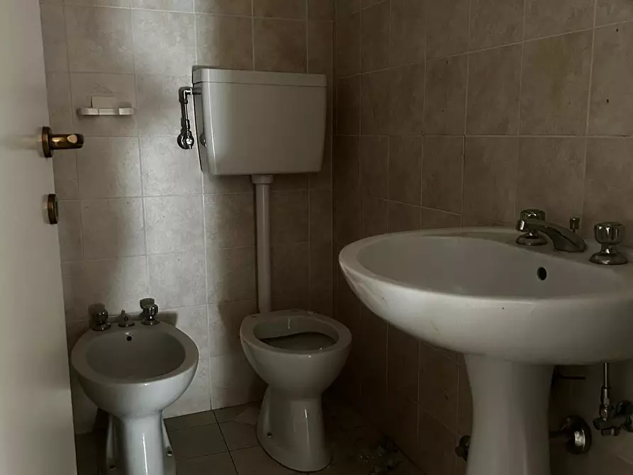 Immagine 15 di Trilocale in affitto  in Via Agorai a Lanciano