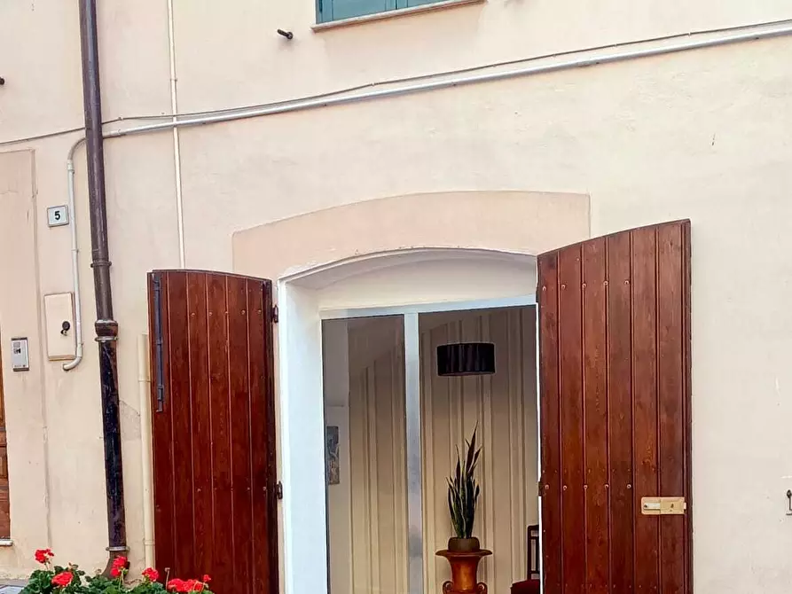 Immagine 1 di Locale commerciale in affitto  in Largo Monsignor Paolo Tasso a Lanciano