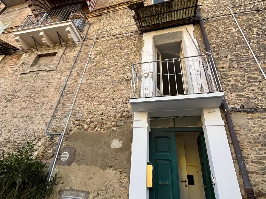 Immagine 26 di Bilocale in vendita  in Largo Malvò 5 a Lanciano