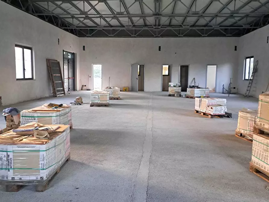 Immagine 1 di Capannone industriale in affitto  in via san rocco 64 a San Vito Chietino