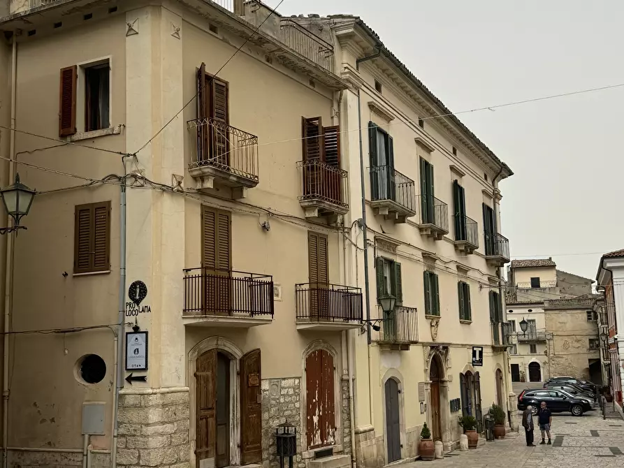 Immagine 6 di Appartamento in vendita  in Lama dei Peligni (CH) a Lama Dei Peligni