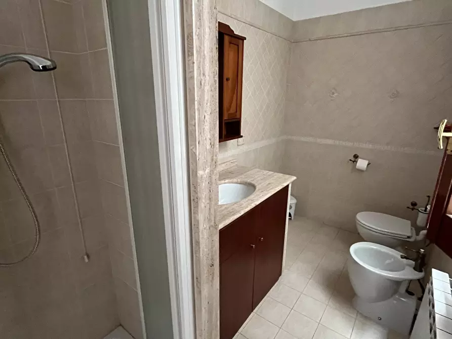 Immagine 11 di Casa indipendente in vendita  in VIA FINAMORE 23 a Lanciano