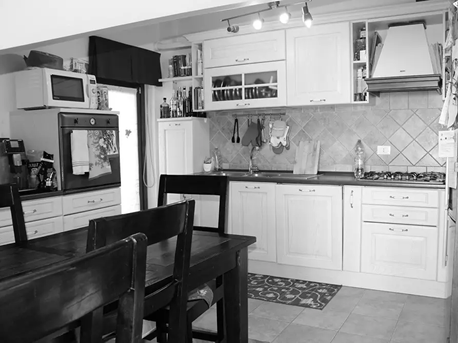 Immagine 2 di Mansarda in vendita  in via nazionale a Castel Frentano