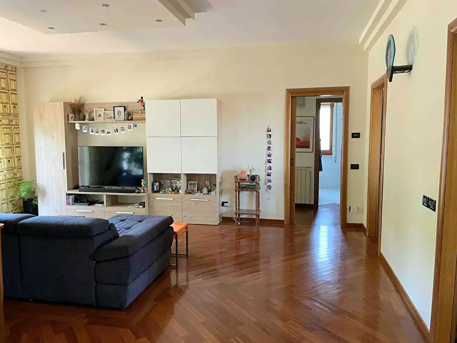 Immagine 1 di Trilocale in vendita  in Via Martiri VI Ott. 81 a Lanciano