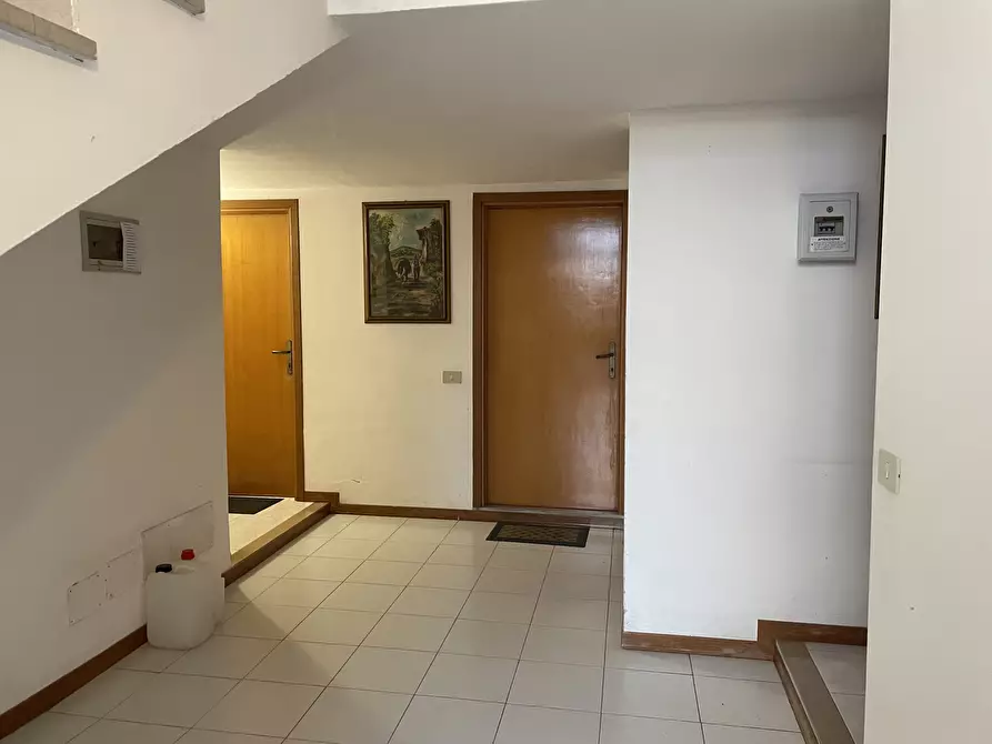 Immagine 11 di Trilocale in vendita  in Via Pasubio 33 a Cecina