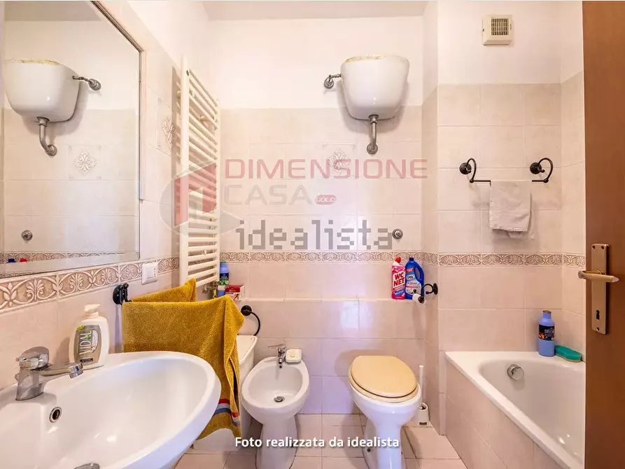Immagine 17 di Trilocale in vendita  in Via Massa di San Giuliano a Roma