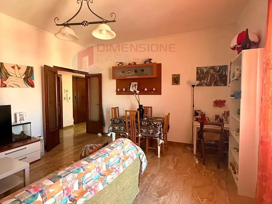 Immagine 3 di Trilocale in vendita  in Via Partanna a Roma