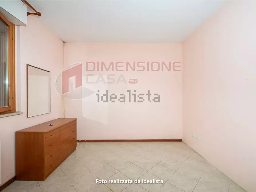 Immagine 11 di Trilocale in vendita  in VIA DEL FOSSO DELL'OSA a Roma