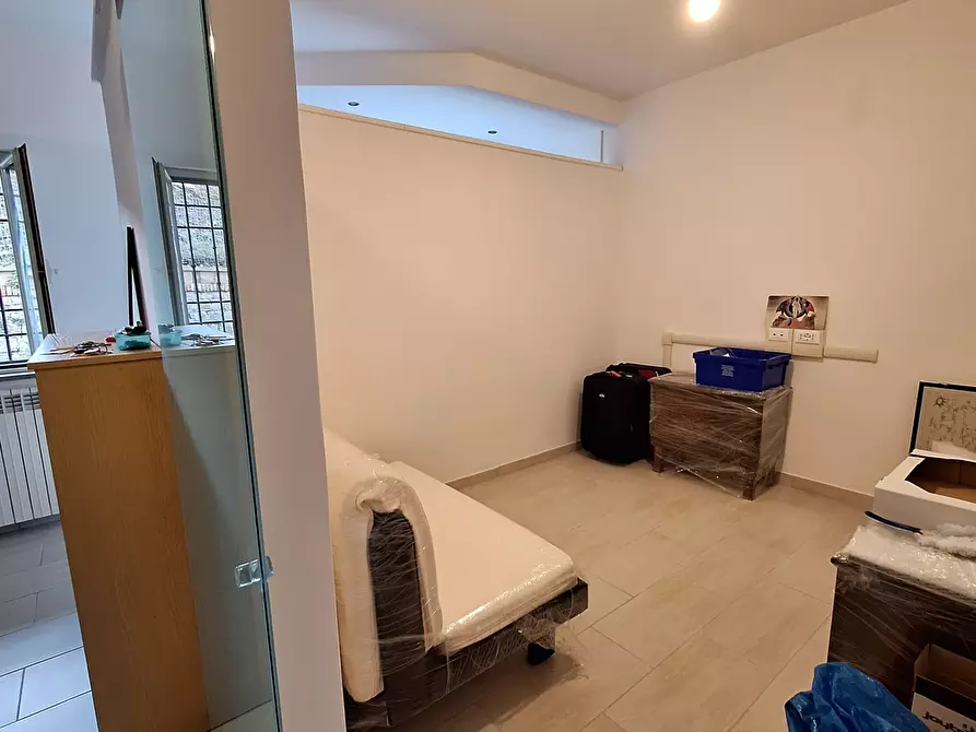 Immagine 39 di Quadrilocale in vendita  in Via Flaminia 104 a Castelnuovo Di Porto