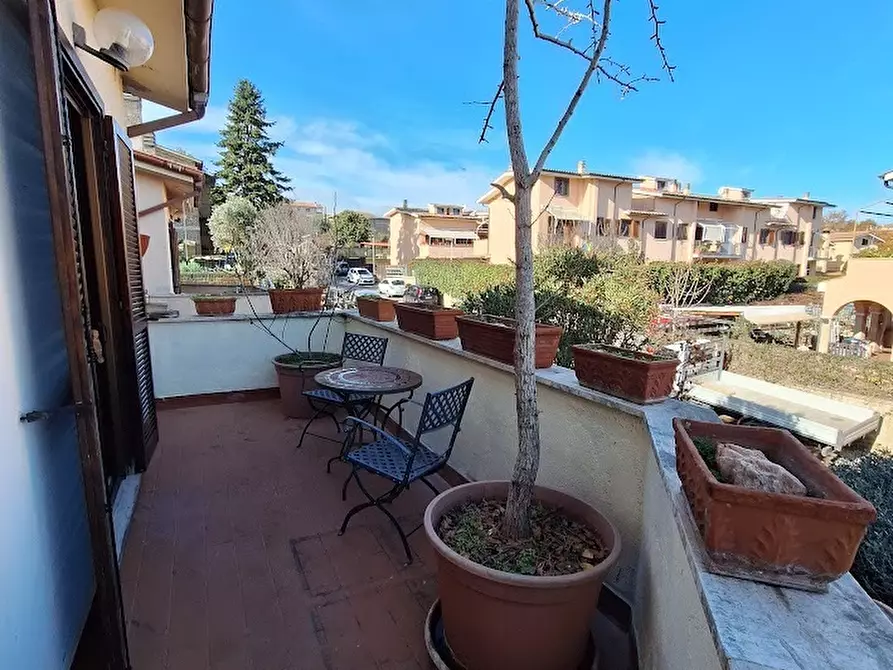 Immagine 10 di Casa bifamiliare in vendita  in Via Gian Lorenzo Bernini 26 a Rignano Flaminio