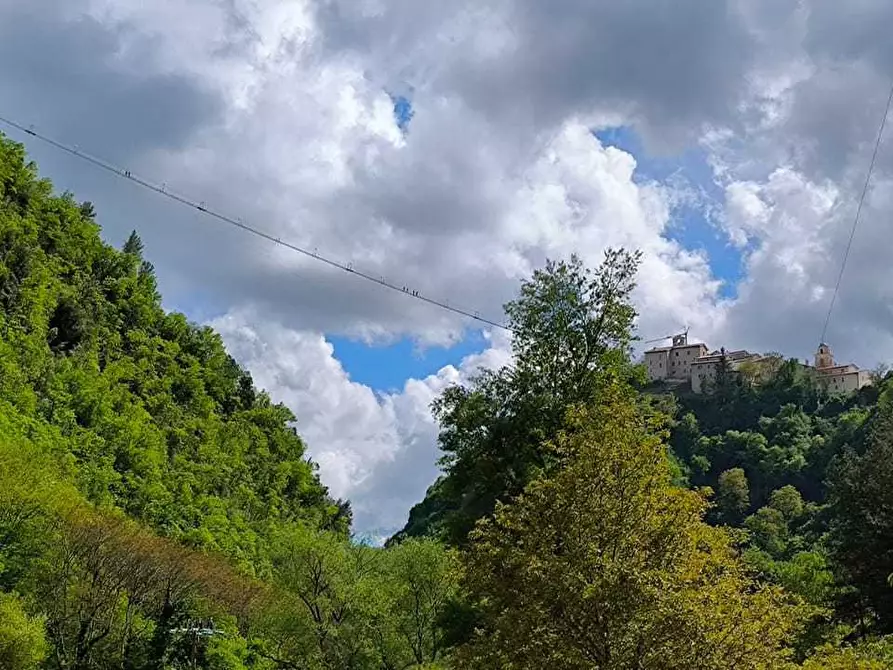 Immagine 41 di Casa indipendente in vendita  in cammoro a Sellano