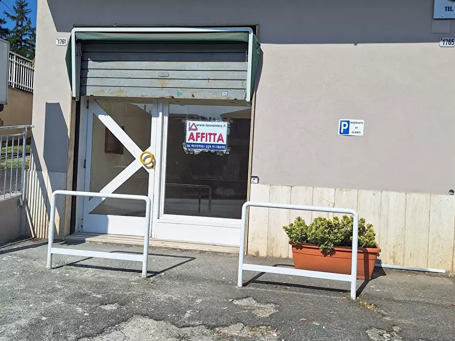 Immagine 5 di Locale commerciale in affitto  in Via Flaminia 1761 a Morlupo