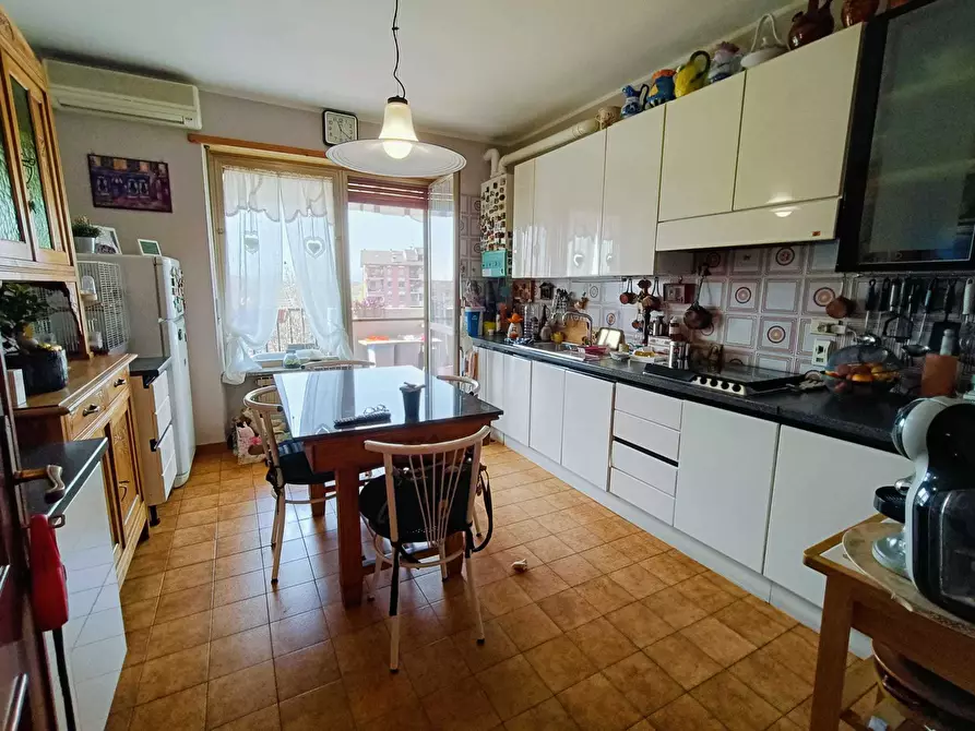 Immagine 11 di Trilocale in vendita  in Via Rossetti Dott.Luigi 7 a Ciriè