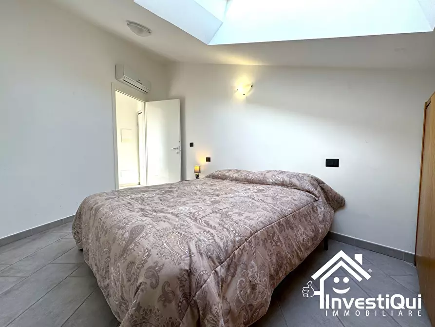 Immagine 13 di Bilocale in vendita  in Viale della Repubblica 60 a Pietra Ligure