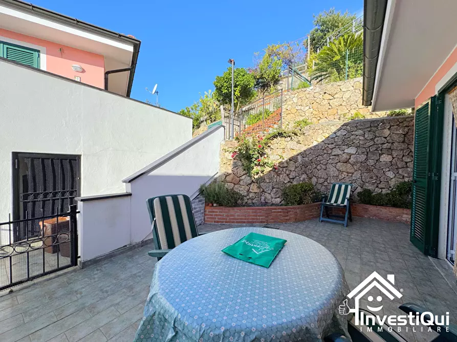 Immagine 9 di Bilocale in vendita  in Via Giorni-Santarò 117 a Tovo San Giacomo