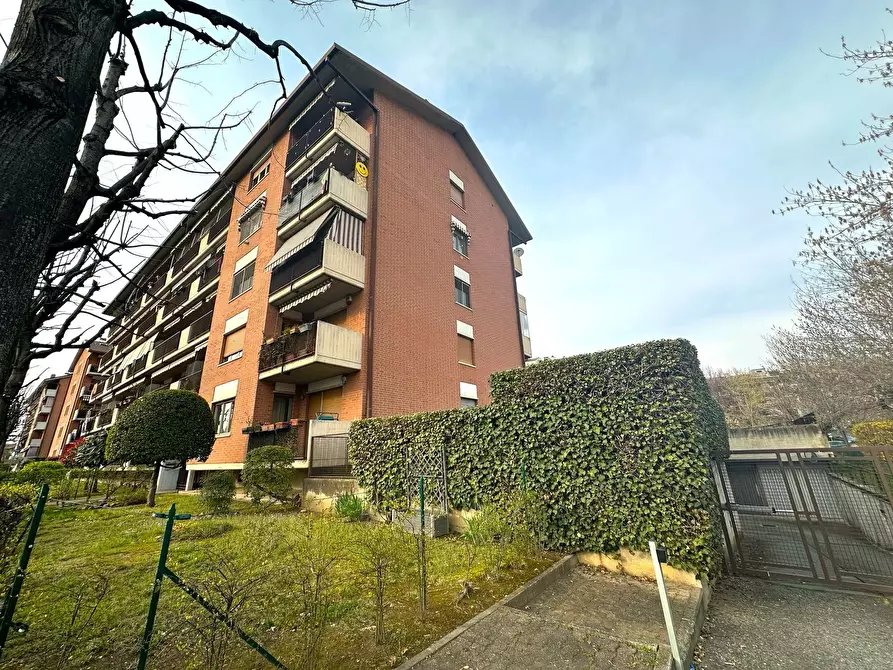 Immagine 4 di Mansarda in vendita  in Via Della Repubblica 15 a Ciriè