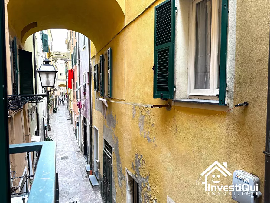 Immagine 17 di Bilocale in vendita  in Via Giobatta Chiappe 34 a Pietra Ligure