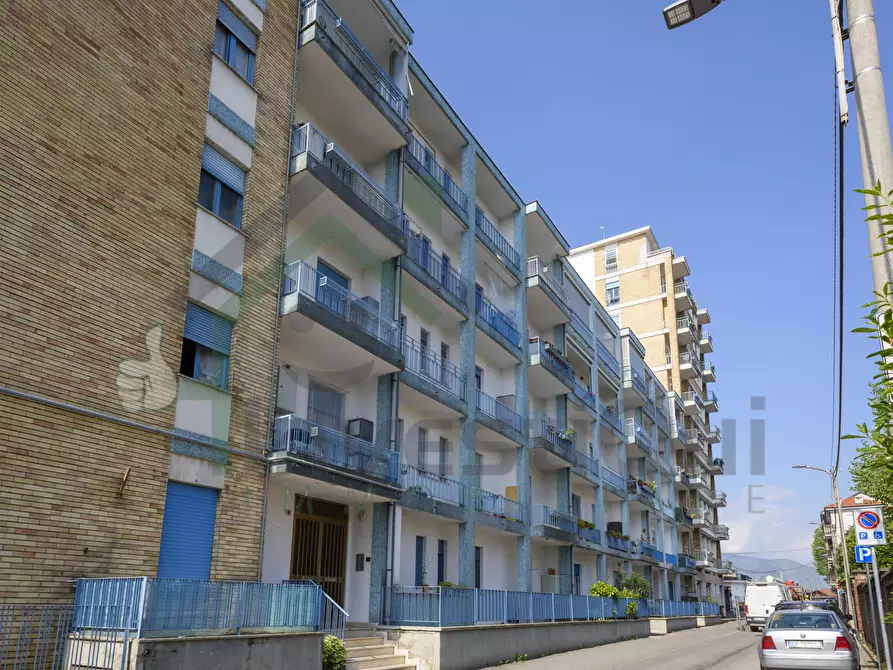 Immagine 29 di Trilocale in vendita  in VIA VITTORIO VENETO 4 a Ciriè