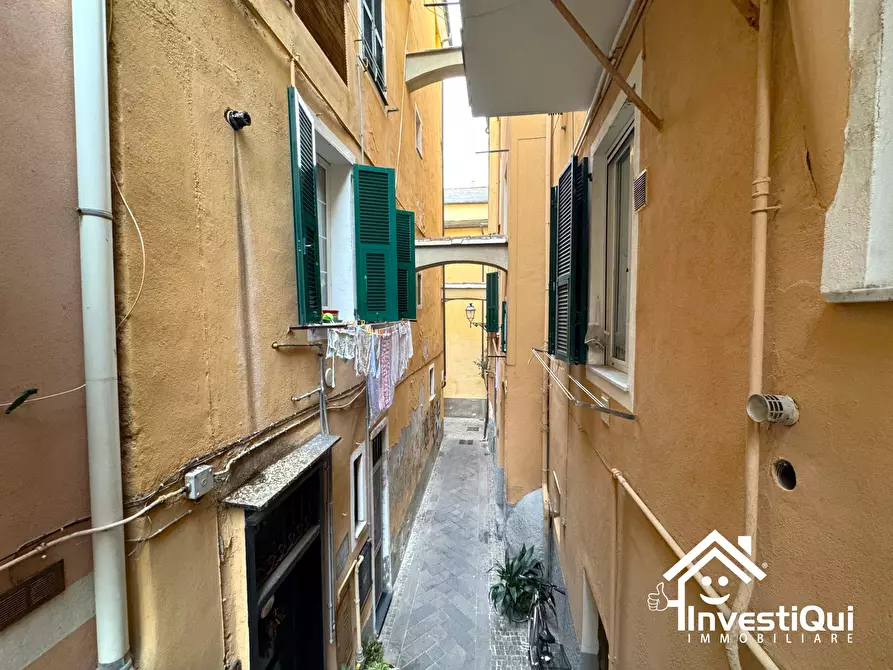 Immagine 18 di Bilocale in vendita  in Via Giobatta Chiappe 34 a Pietra Ligure