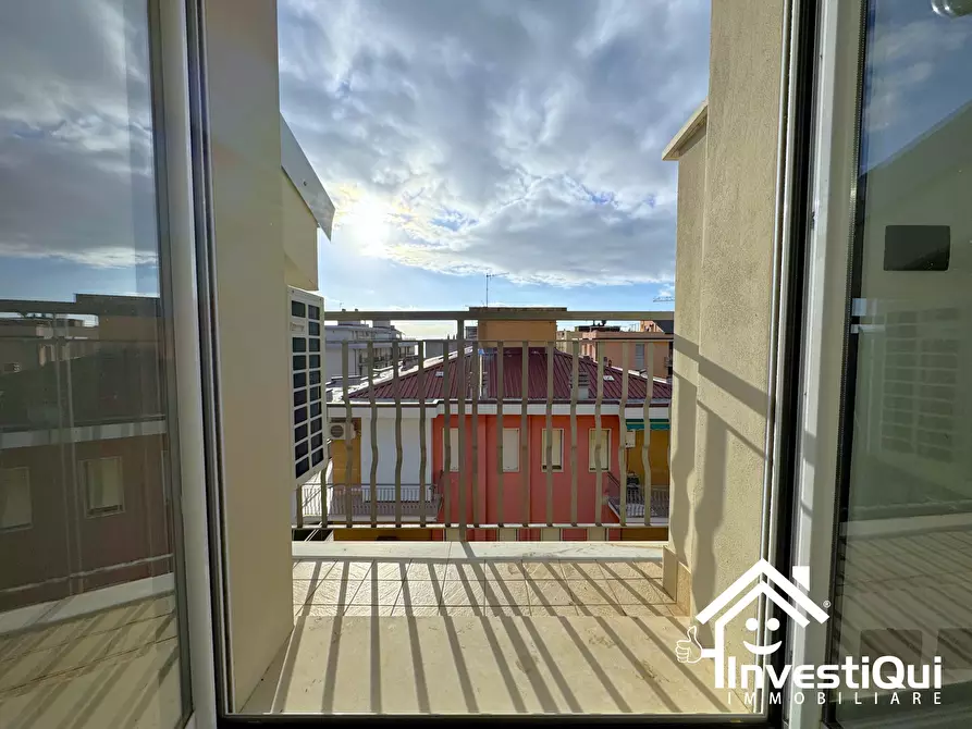 Immagine 4 di Bilocale in vendita  in Viale della Repubblica 60 a Pietra Ligure