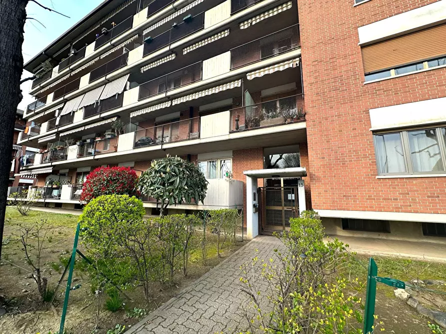 Immagine 8 di Mansarda in vendita  in Via Della Repubblica 15 a Ciriè