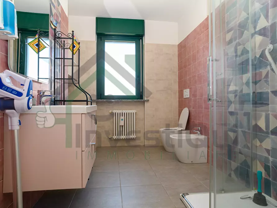 Immagine 10 di Trilocale in vendita  in Via Gerardi Bianca 4 a Ciriè