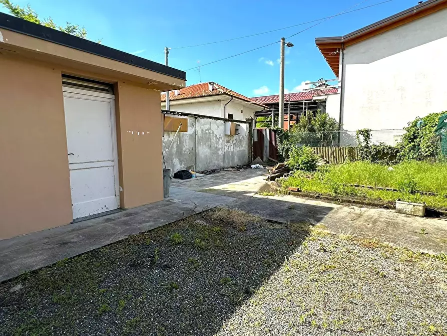 Immagine 25 di Terratetto in vendita  a Ciriè