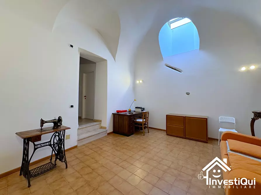 Immagine 9 di Pentalocale in vendita  in Piazza Umberto 1 a Tovo San Giacomo