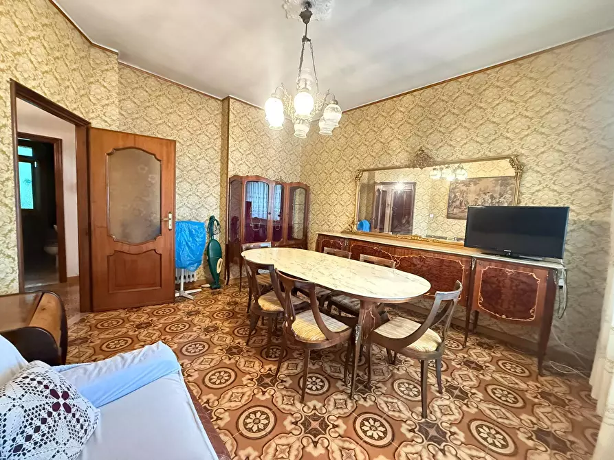 Immagine 9 di Quadrilocale in vendita  in Via Trieste 44 a Ciriè