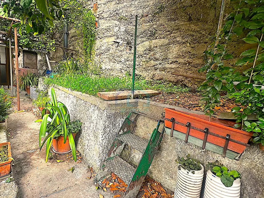 Immagine 23 di Appartamento in vendita  in Via Giuseppe Nervi 2 a Savona