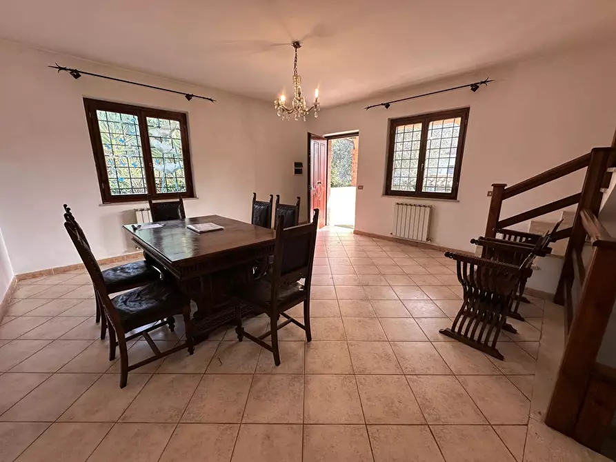 Immagine 48 di Casa trifamiliare in vendita  in Via Svetonio 73 a Guidonia Montecelio