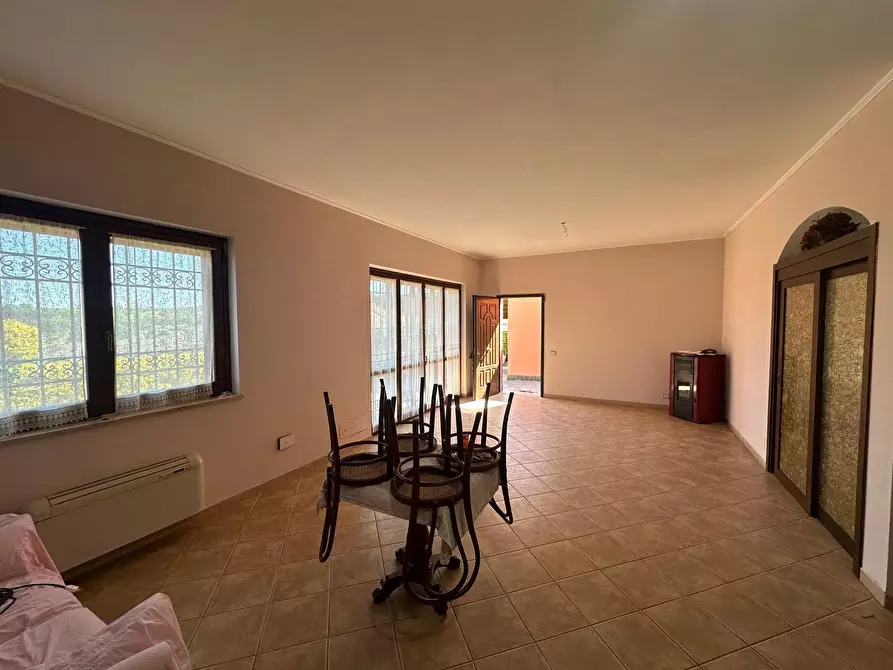 Immagine 23 di Villa in vendita  in Via GuidoReni a Guidonia Montecelio