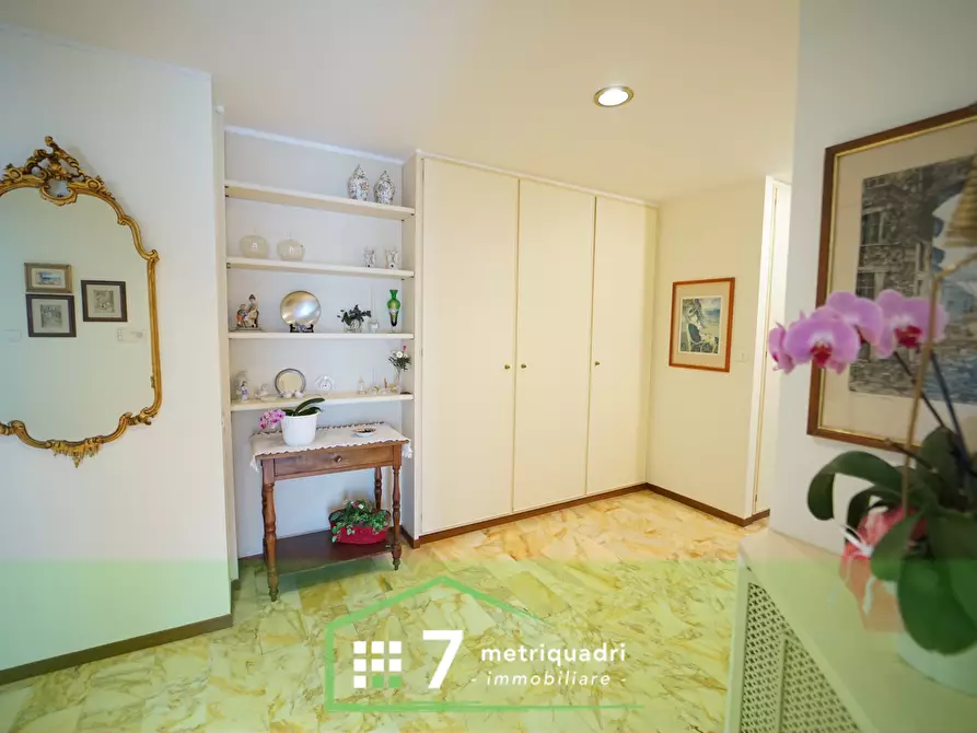 Immagine 18 di Pentalocale in affitto  a Chiavari