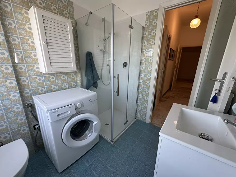 Immagine 11 di Bilocale in affitto  in Viale Tito Groppo 1 a Chiavari