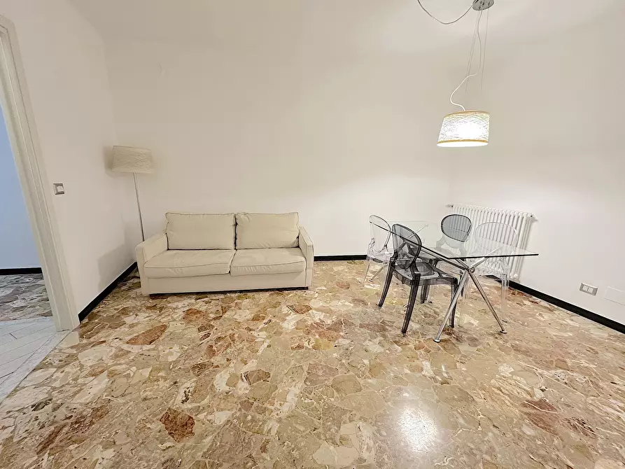 Immagine 3 di Pentalocale in affitto  a Chiavari