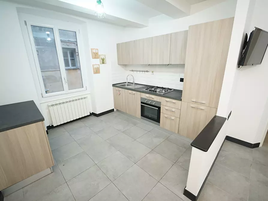 Immagine 1 di Quadrilocale in affitto  a Chiavari