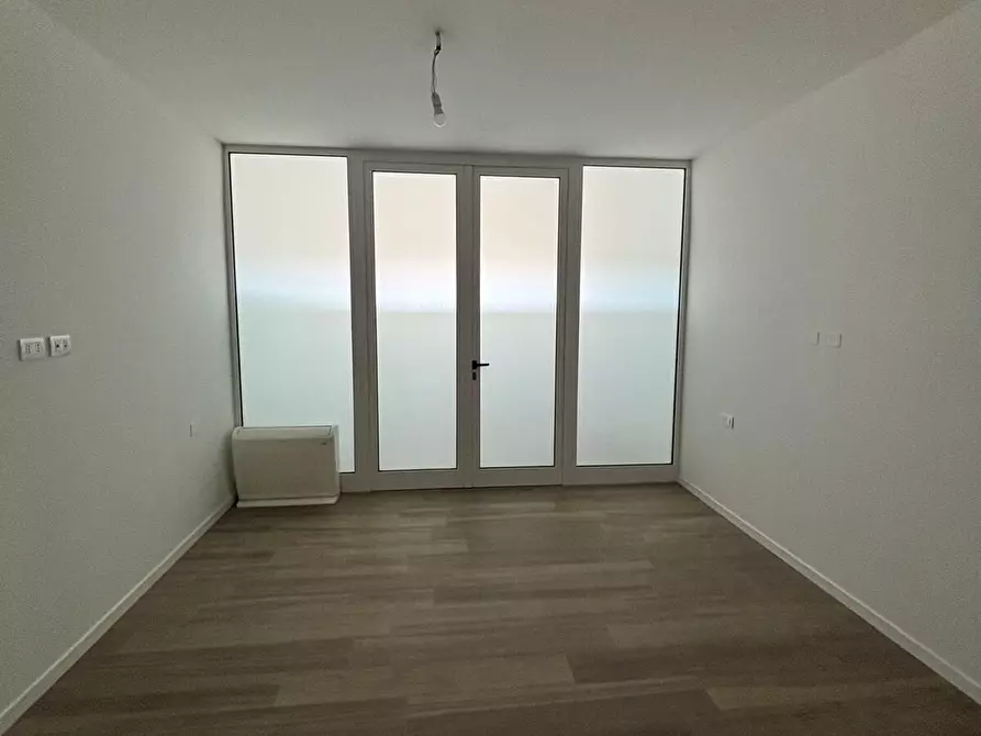 Immagine 10 di Trilocale in vendita  in Via Maiano a Campi Bisenzio