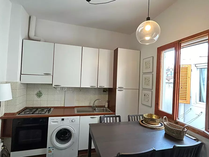 Immagine 3 di Trilocale in affitto  in Via di Santa Lucia a Firenze