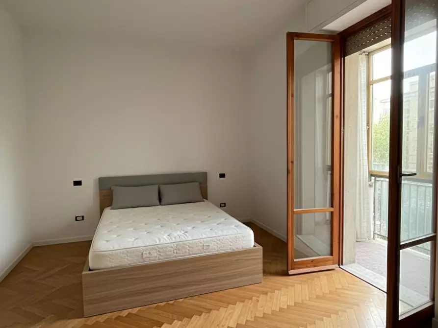 Immagine 9 di Trilocale in vendita  in Via Federico D'antiochia a Firenze