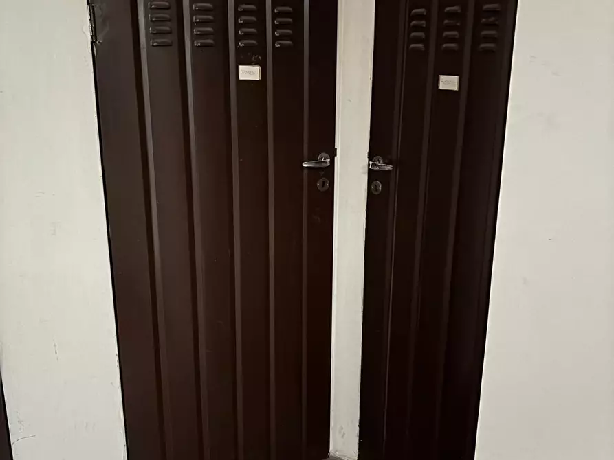 Immagine 4 di Magazzino in vendita  in Via Baldasseroni a Firenze