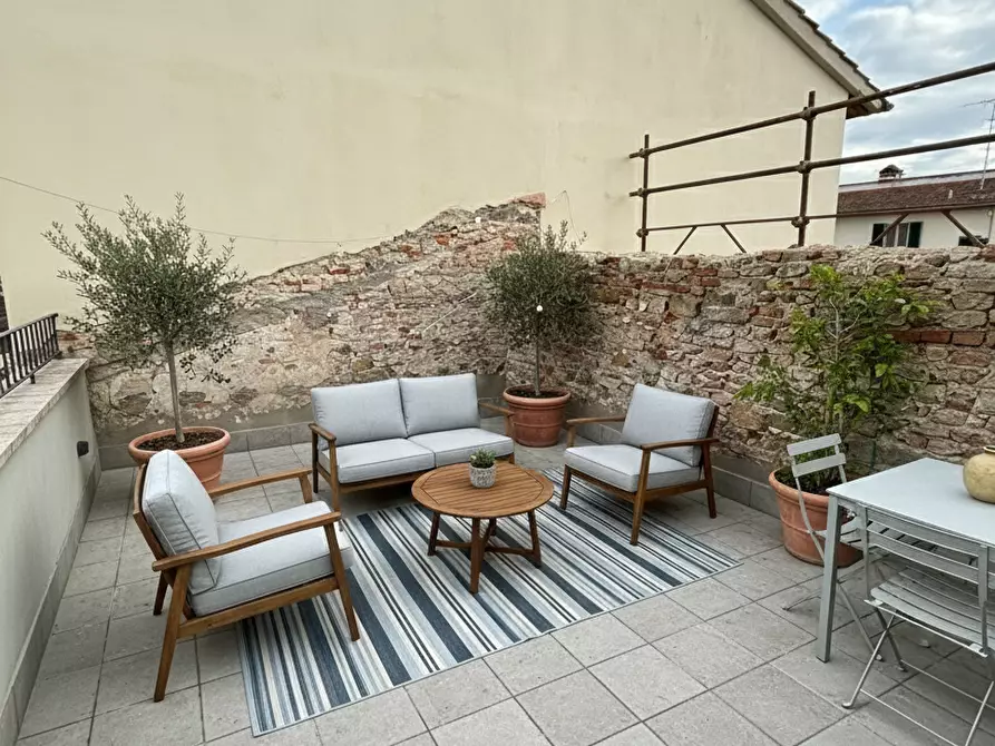 Immagine 1 di Appartamento in vendita  in Via del Paradiso a Firenze