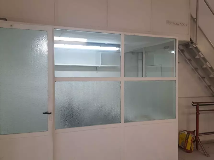 Immagine 6 di Capannone industriale in vendita  in Via Emidio Spinucci a Firenze